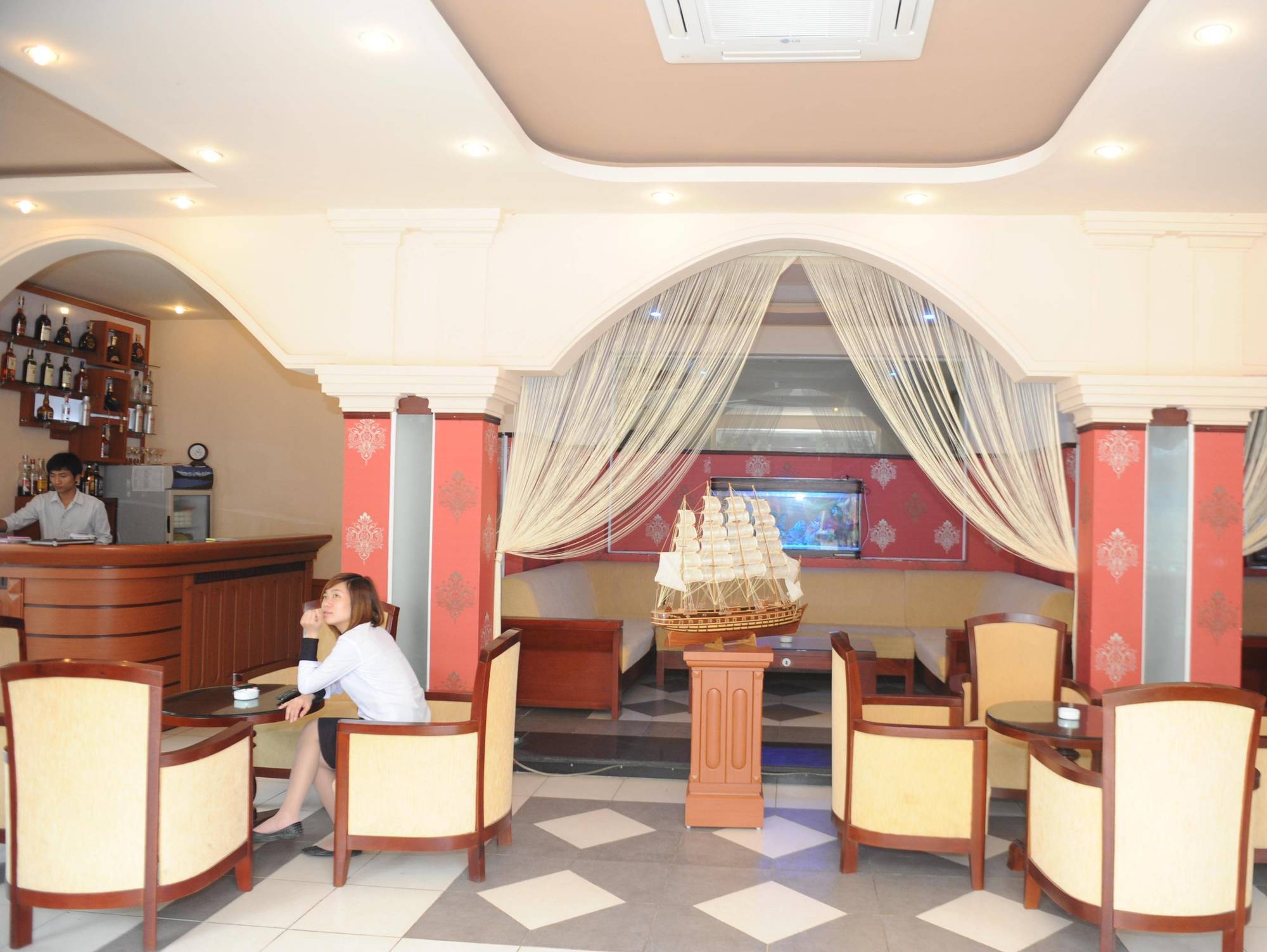 Hoa Phuong Hotel Hai Phong Esterno foto